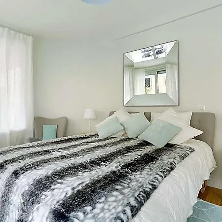Cosy Invalides / Tour Eiffel Hotell